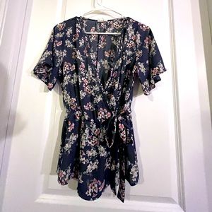 ✨ Blue and Pink Floral Blouse ✨